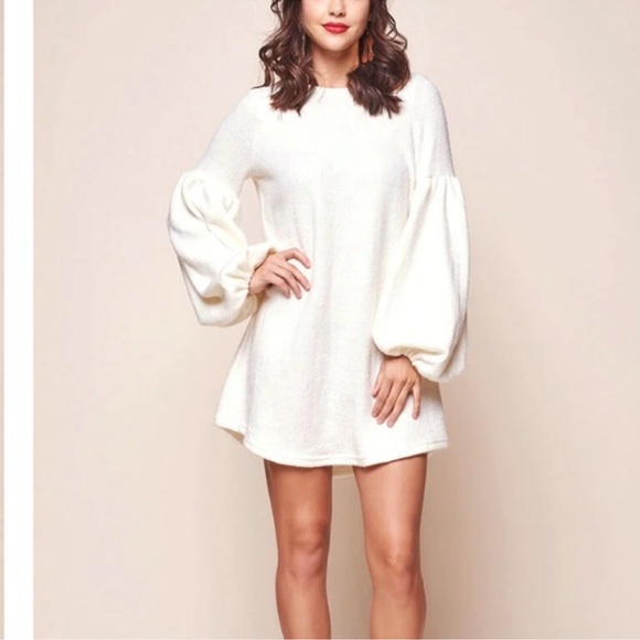 Selfie Leslie Ivory Cream Puff Sleeved Sweater Dress White size medium - Picture 2 of 8